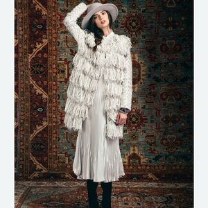 TESS GIBERSON Designer White Cotton Fringe Long Vest! Excellent Condition! Med